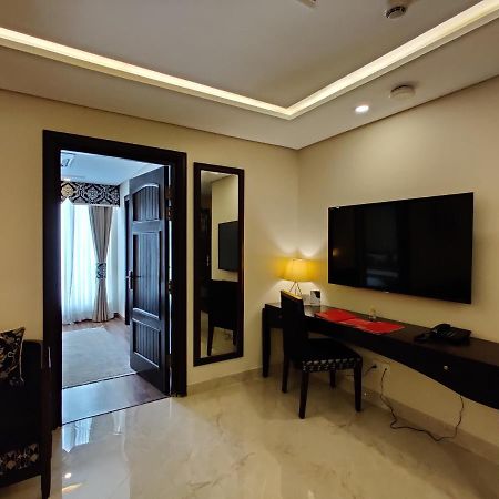 Ramada By Wyndham Lahore Gulberg II Hotel Ngoại thất bức ảnh