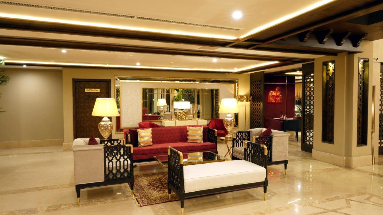 Ramada By Wyndham Lahore Gulberg II Hotel Ngoại thất bức ảnh